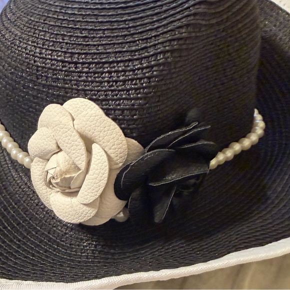 Chic Black Straw Hat with Pearl & Floral Detail | Timeless Elegant Statement - Picture 3 of 4